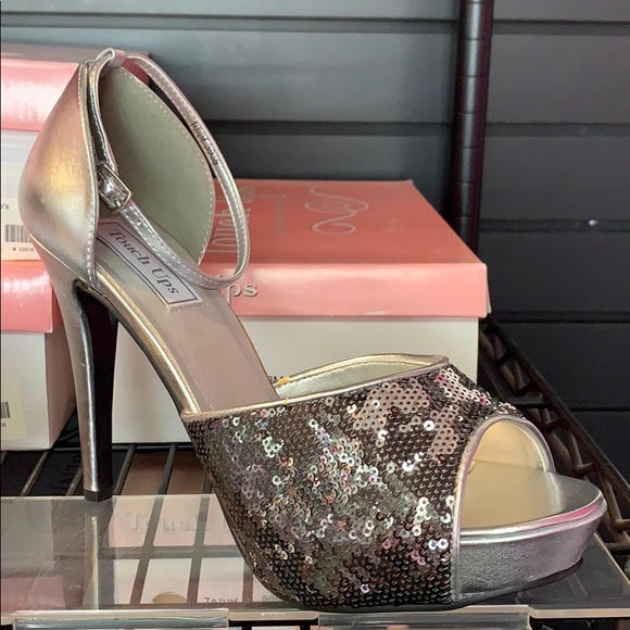 Touch Ups Debbie Silver Platform Heels - Picture 2 of 2